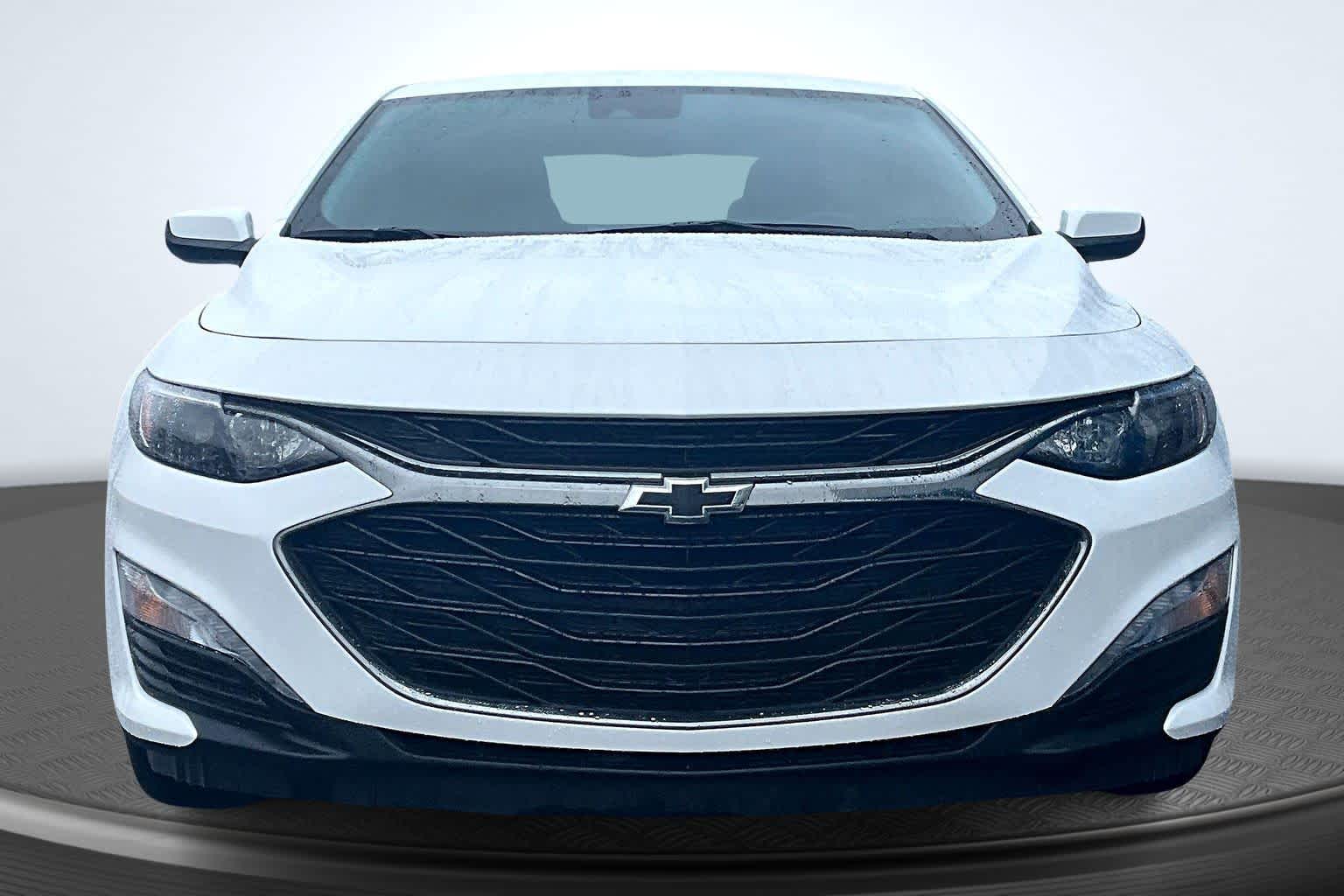 2025 Chevrolet Malibu LT - 3