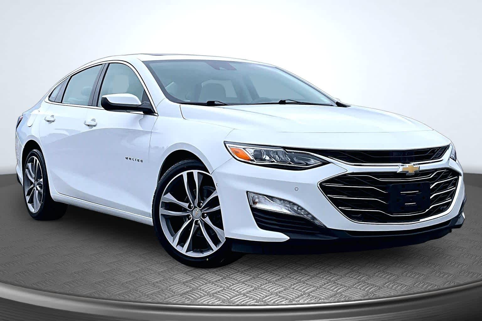 2023 Chevrolet Malibu LT - 11