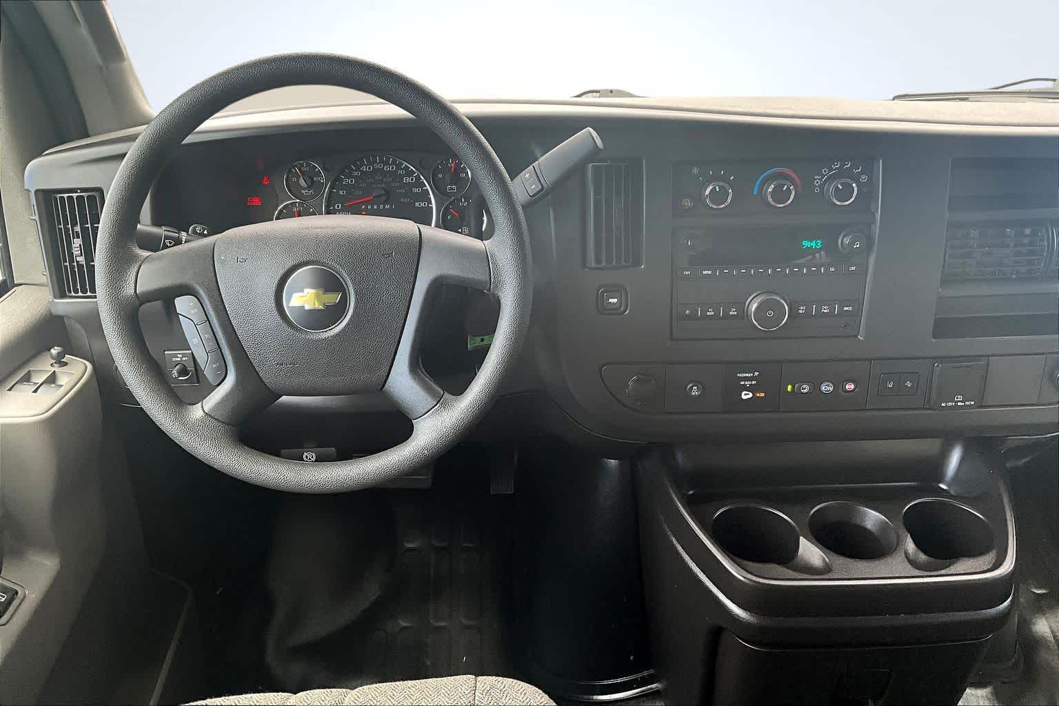 2024 Chevrolet Express LT - 5