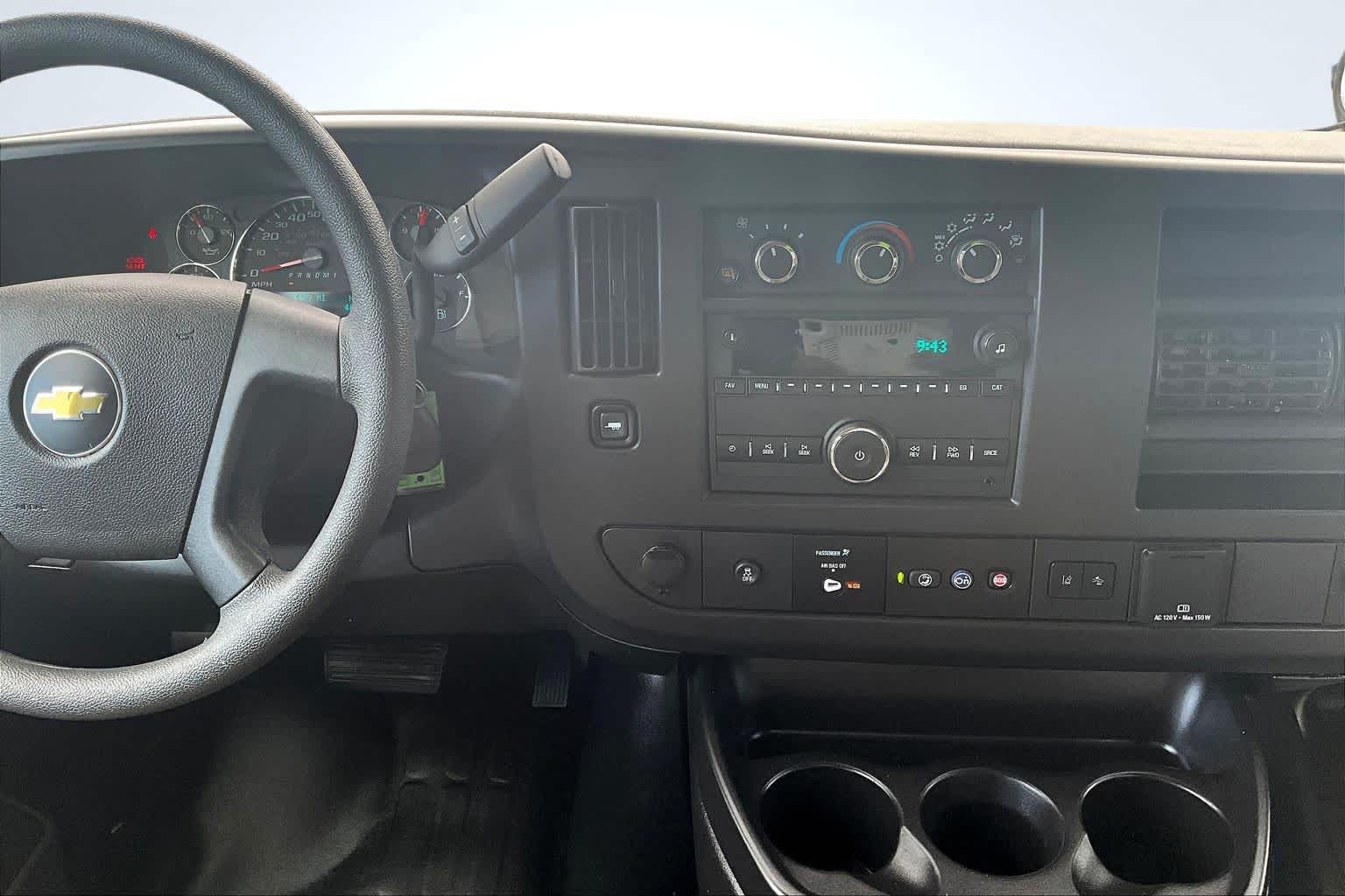 2024 Chevrolet Express LT - 6