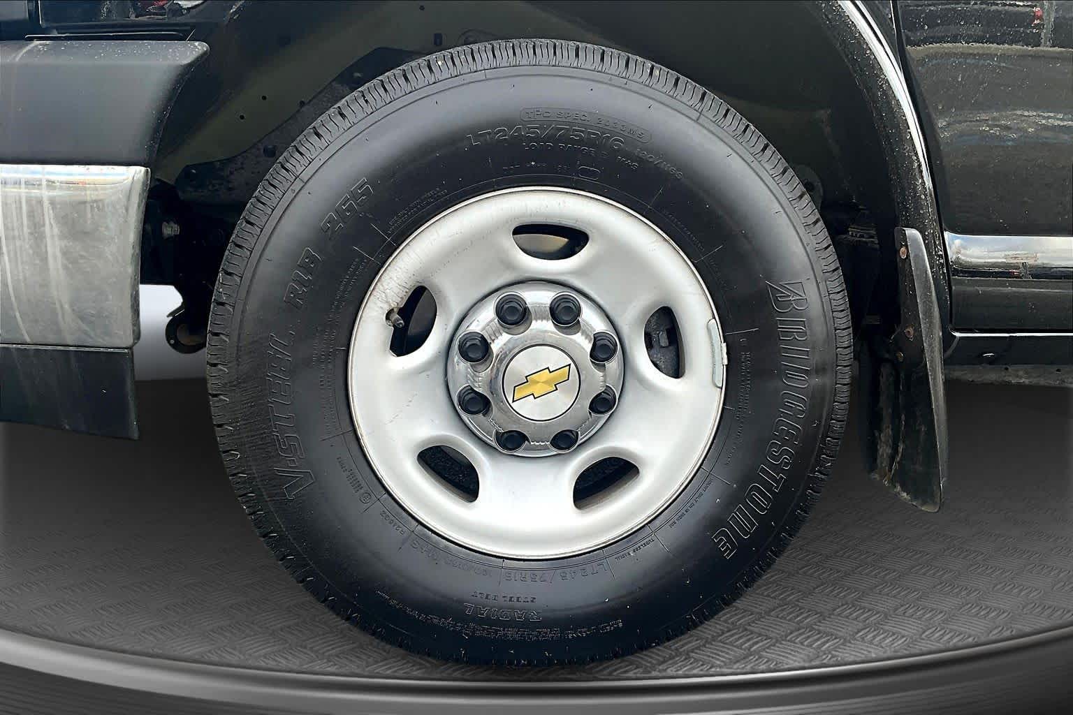 2024 Chevrolet Express LT - 8