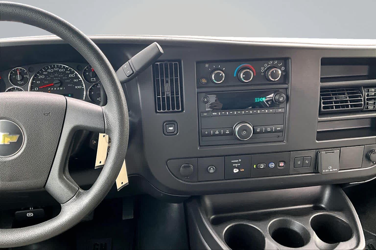 2024 Chevrolet Express Passenger LT - 6