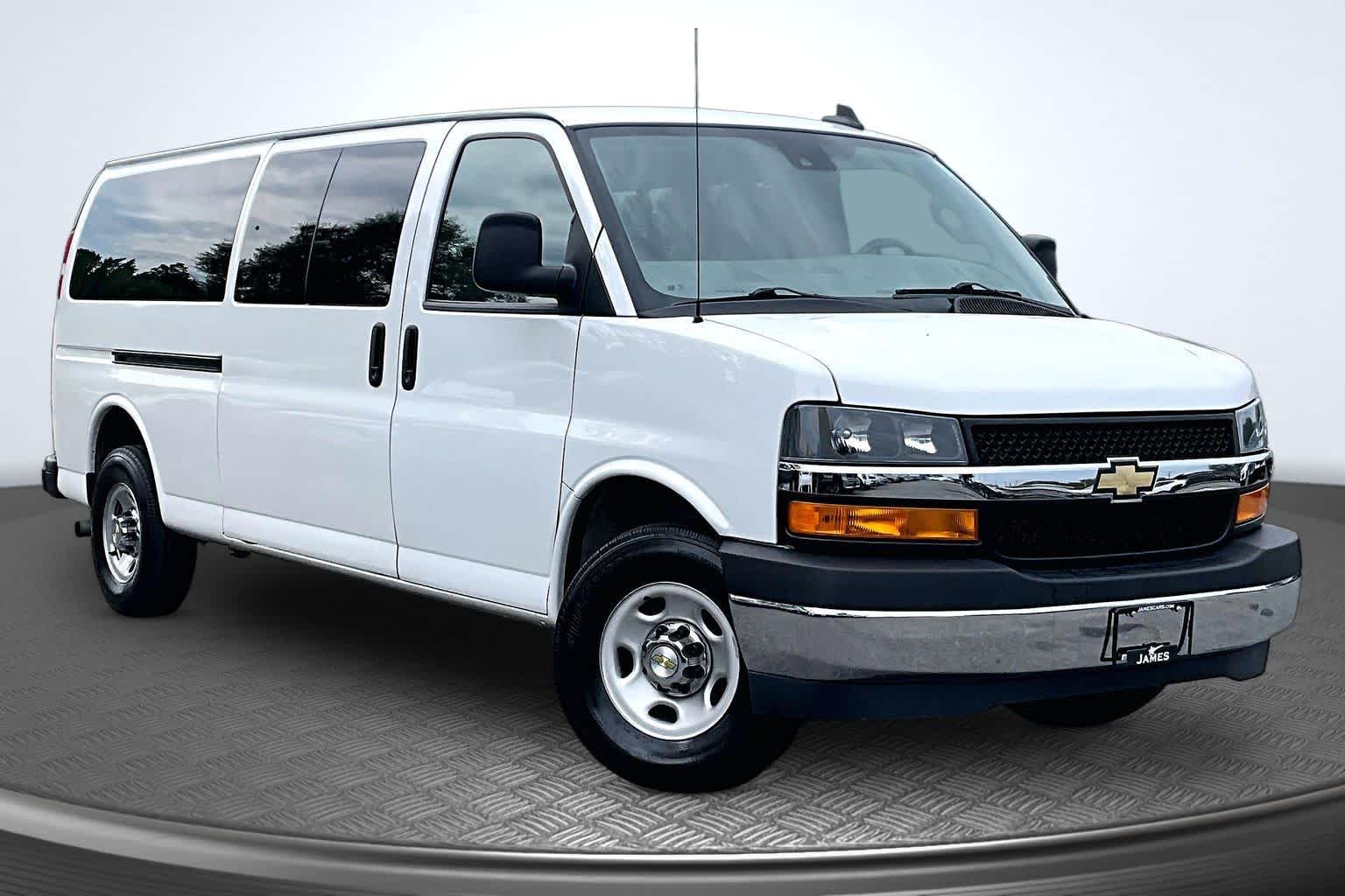 2024 Chevrolet Express Passenger LT - 11