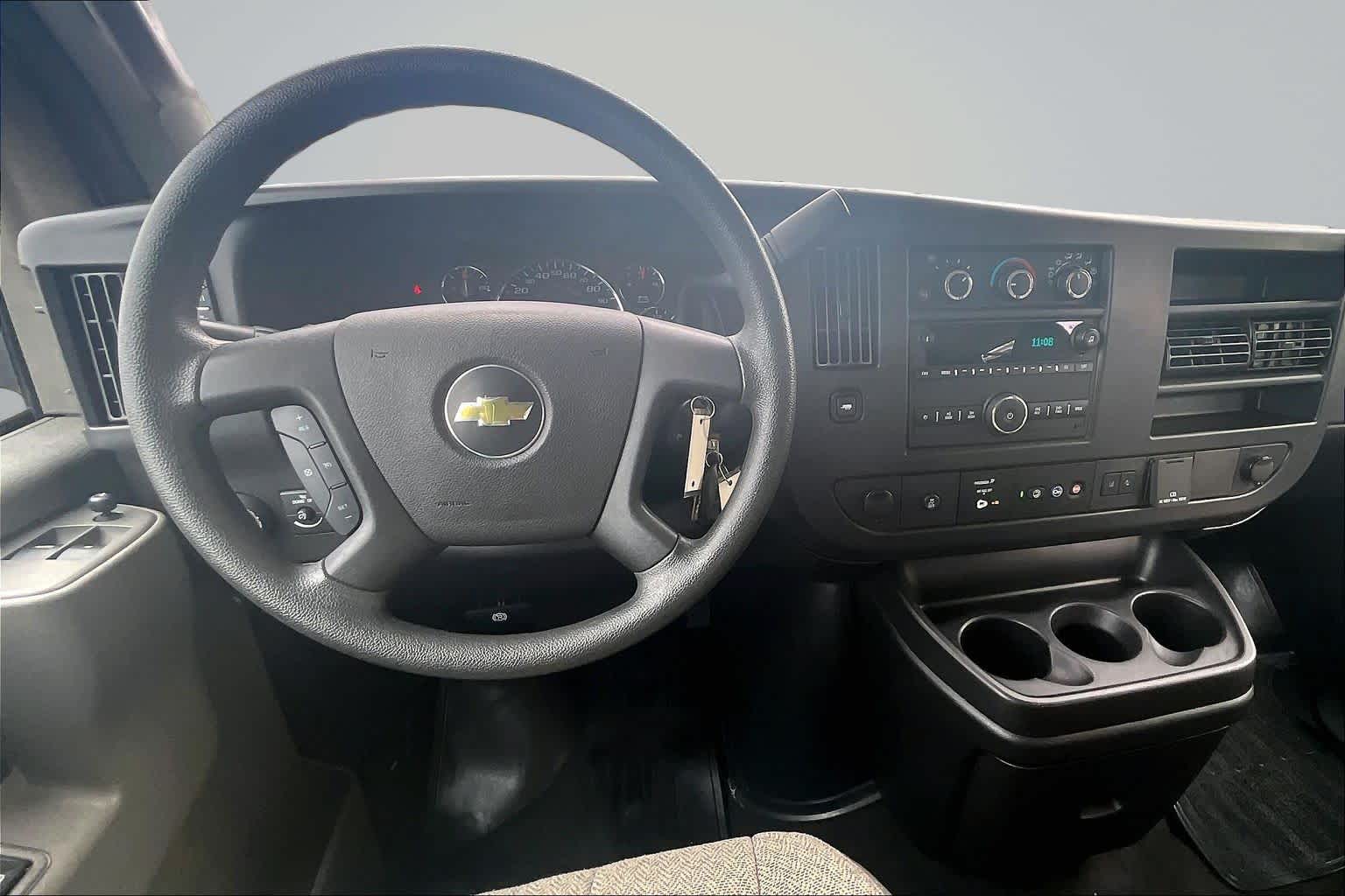 2024 Chevrolet Express Passenger LT - 5