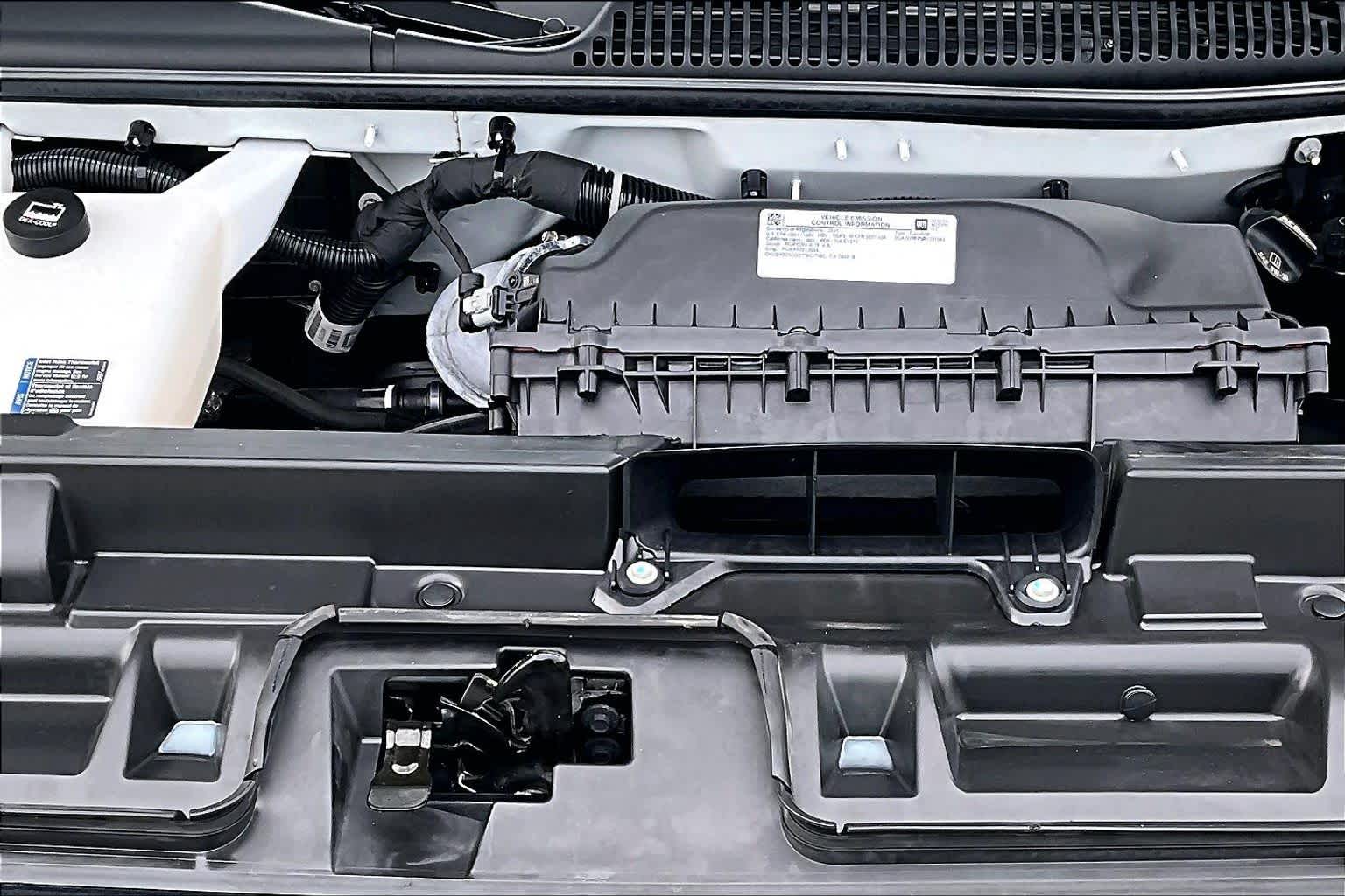 2024 Chevrolet Express Passenger LT - 9
