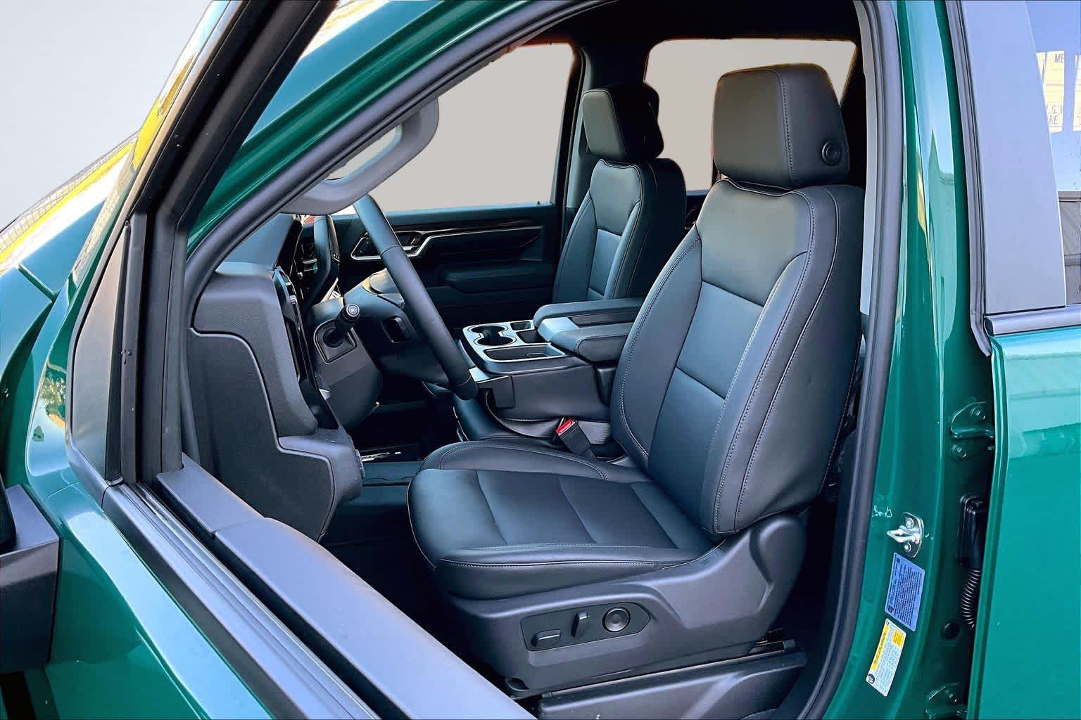 2026 Chevrolet Silverado 2500HD LT Special Exterior Color at James Chevrolet