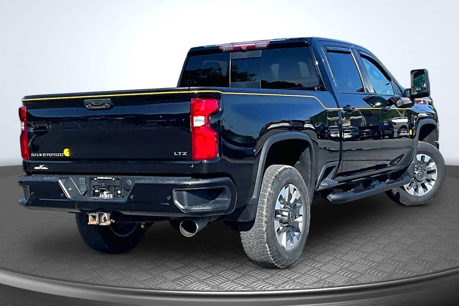 2022 Chevrolet Silverado 2500HD LTZ - 2