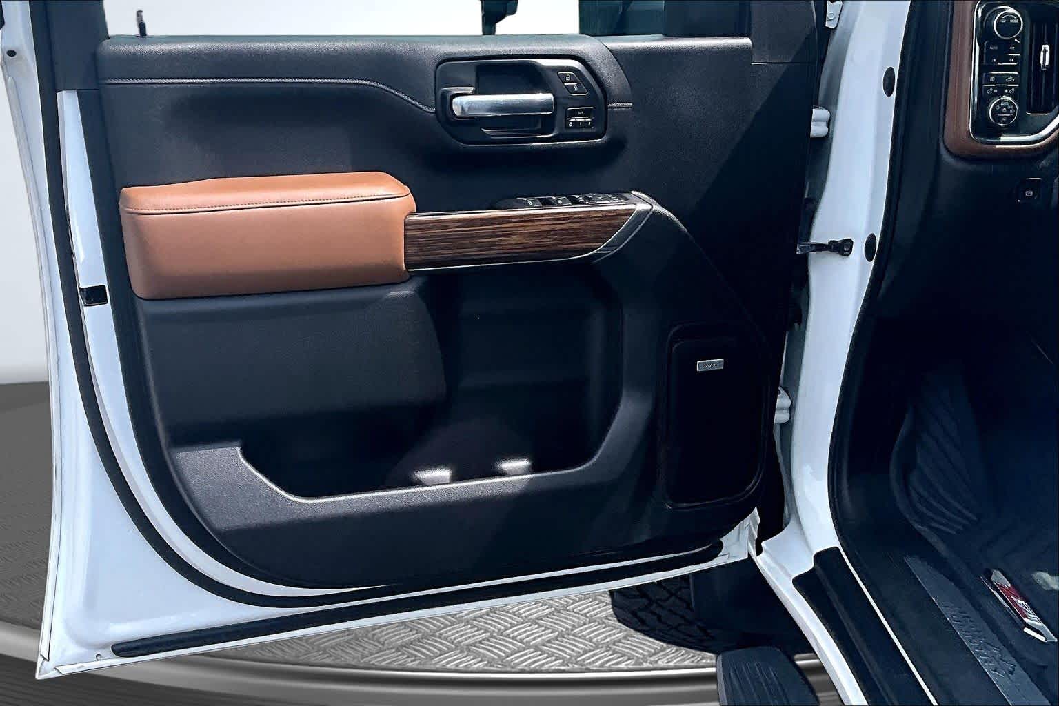 2020 Chevrolet Silverado 2500HD High Country Summit White at Mangino Chevrolet