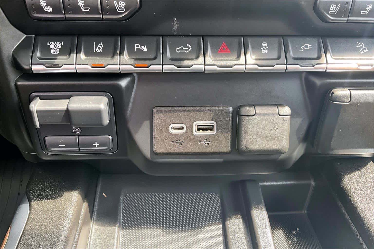 2020 Chevrolet Silverado 2500HD High Country Summit White at Mangino Chevrolet