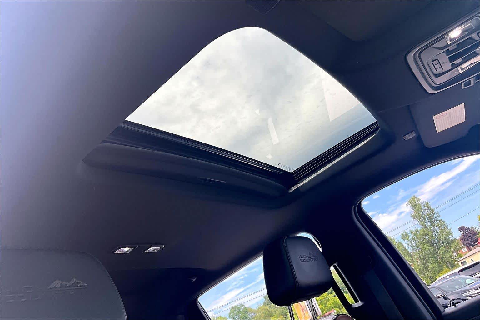 2020 Chevrolet Silverado 2500HD High Country Summit White at Mangino Chevrolet