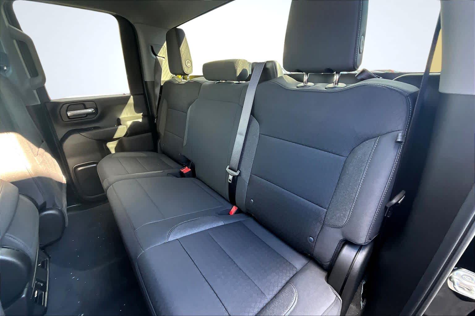 2026 Chevrolet Silverado 2500HD Custom - 9