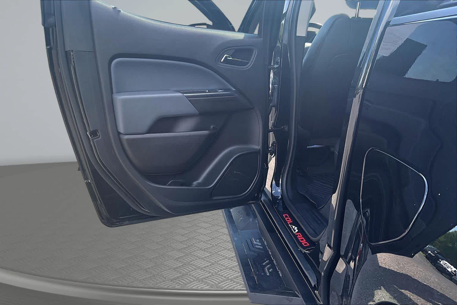 2022 Chevrolet Colorado 4WD Z71 Black at James Chevrolet