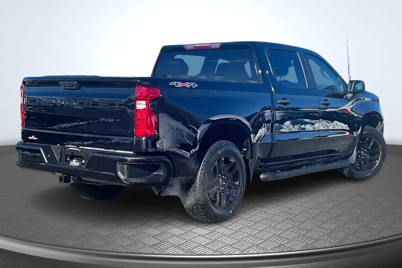 2023 Chevrolet Silverado 1500 Custom - 2