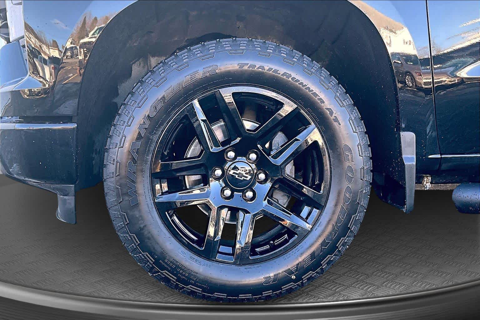 2023 Chevrolet Silverado 1500 Custom - 8