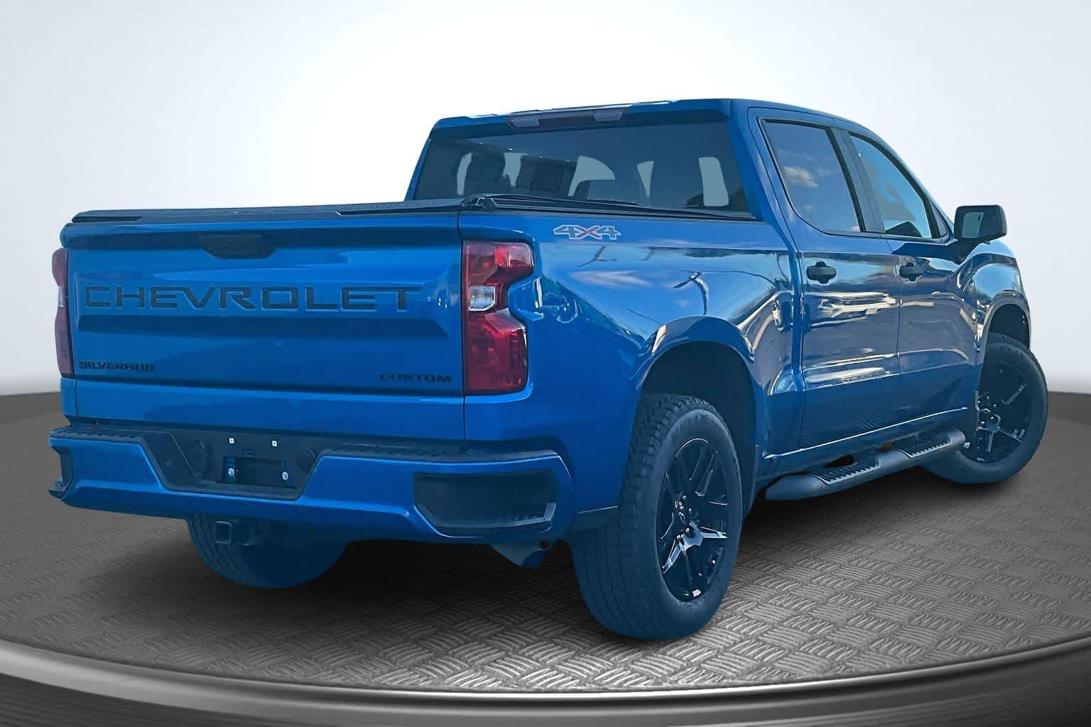 2023 Chevrolet Silverado 1500 Custom - 2