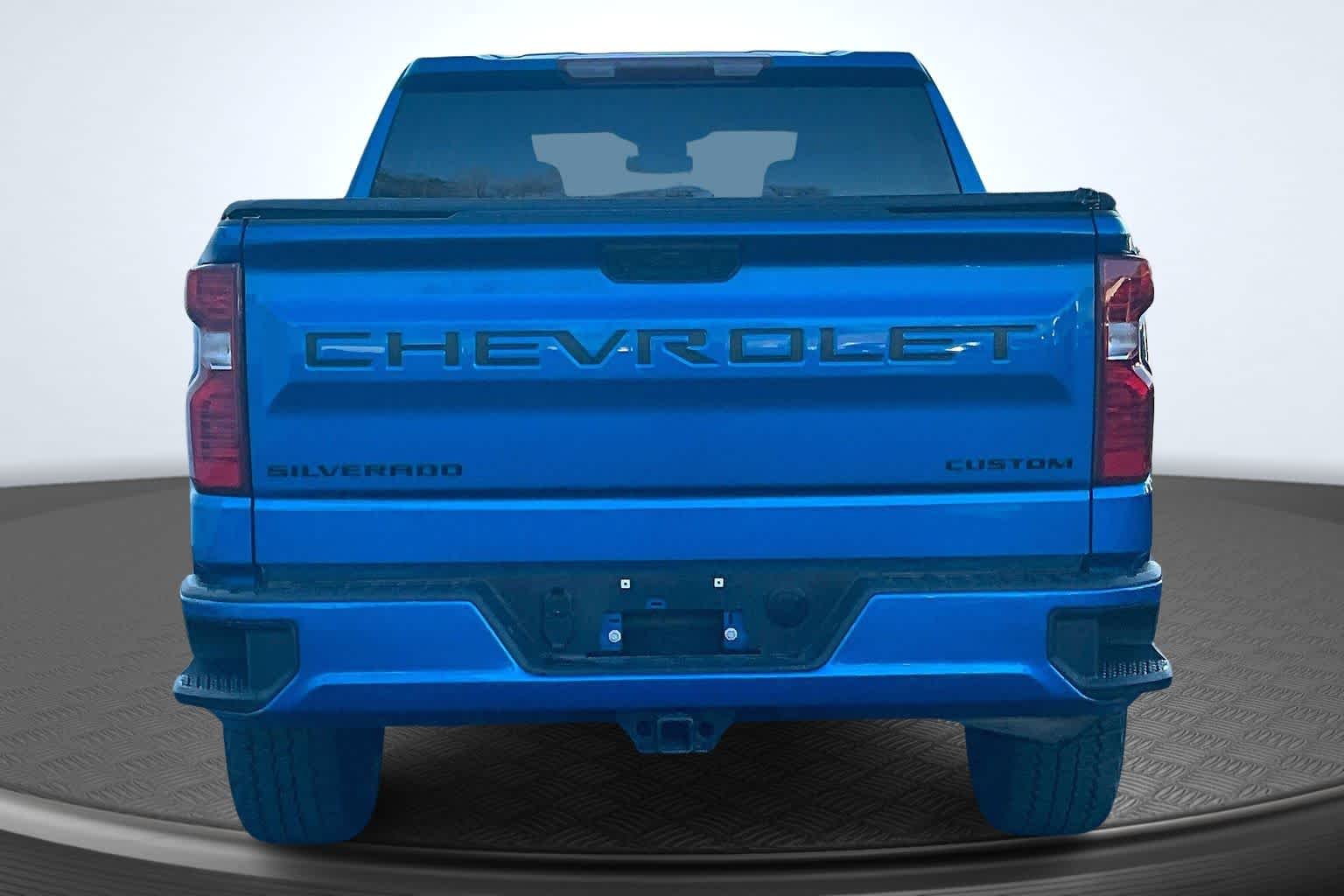 2023 Chevrolet Silverado 1500 Custom - 4