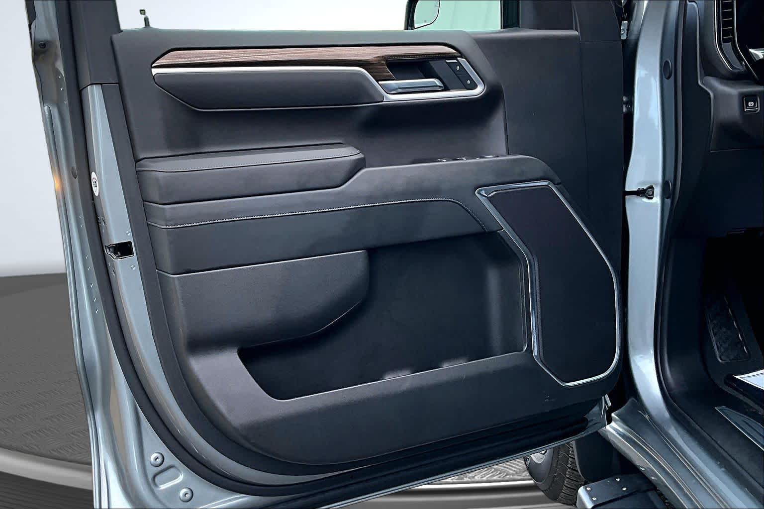2025 Chevrolet Silverado 1500 LT Sterling Gray Metallic at James Chevrolet
