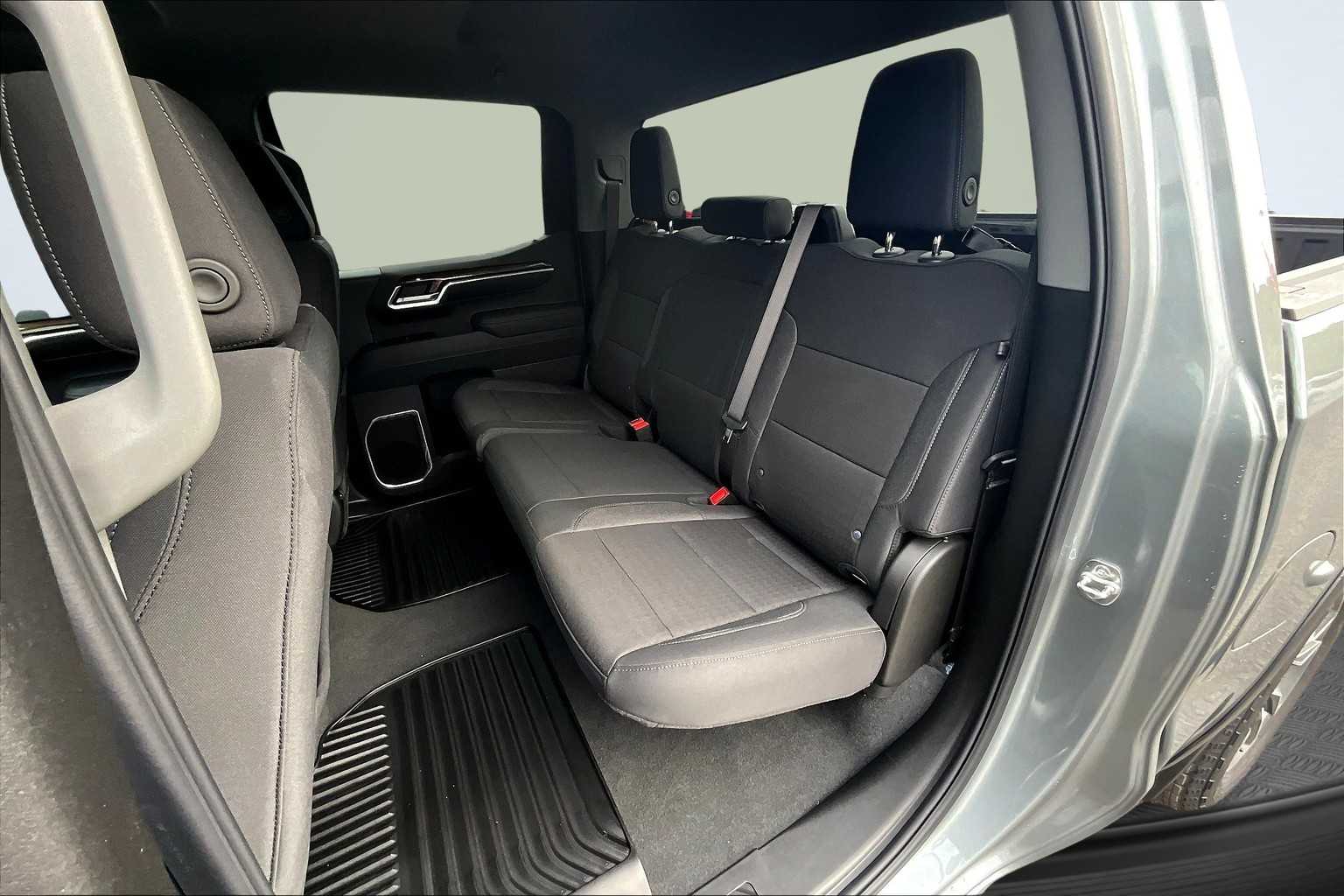 2026 Chevrolet Silverado 1500 LT - 9