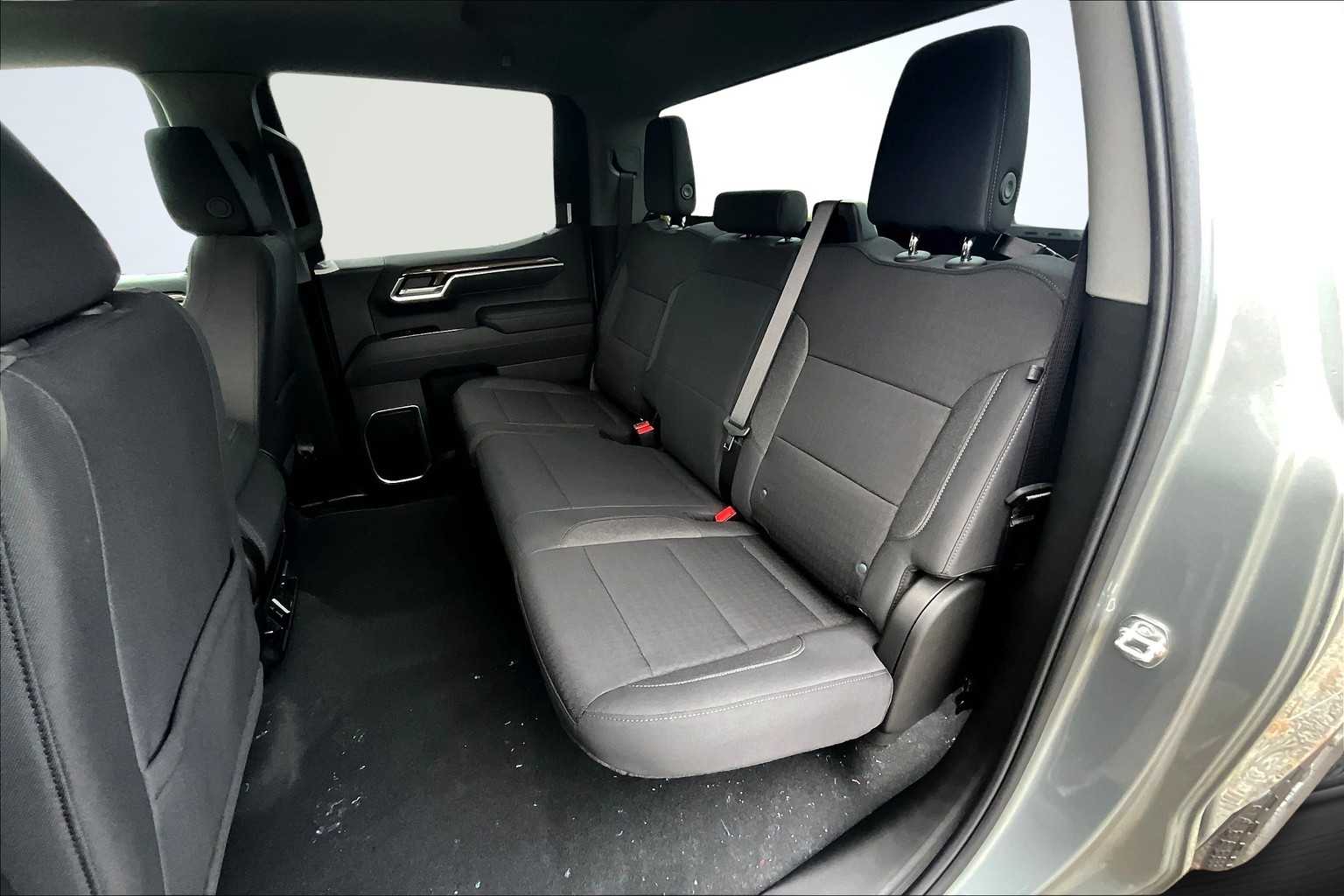 2026 Chevrolet Silverado 1500 LT - 9