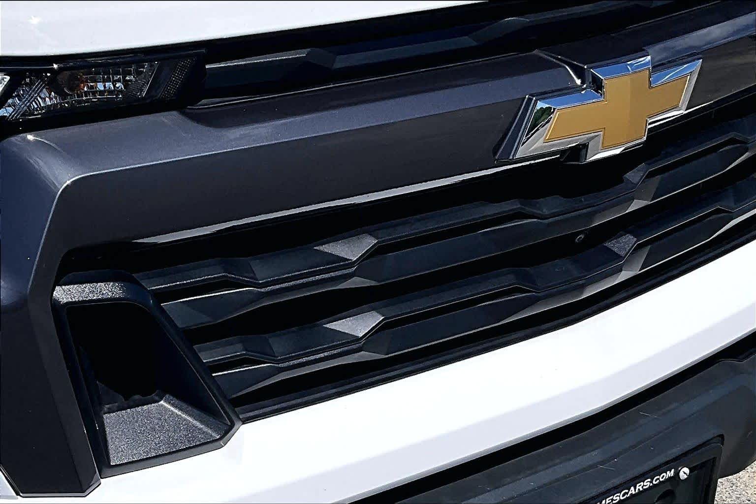 2025 Chevrolet Colorado 4WD LT Summit White at James Chevrolet