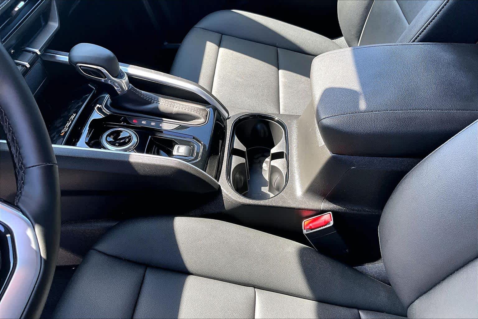 2025 Chevrolet Colorado 4WD LT Summit White at James Chevrolet