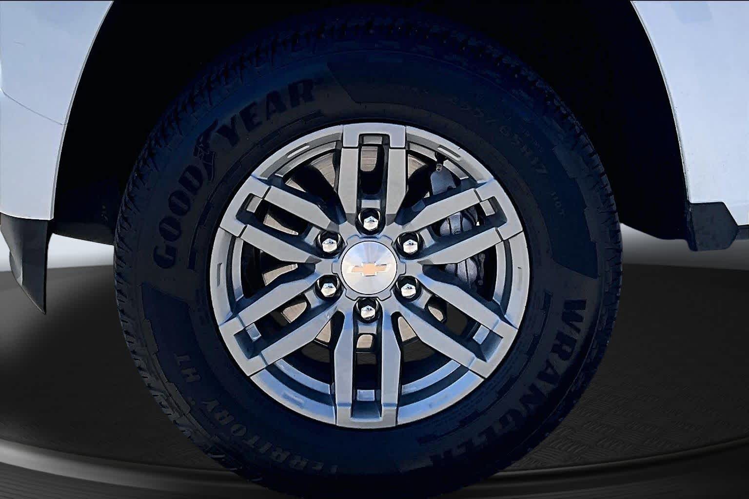 2025 Chevrolet Colorado 4WD LT Summit White at James Chevrolet
