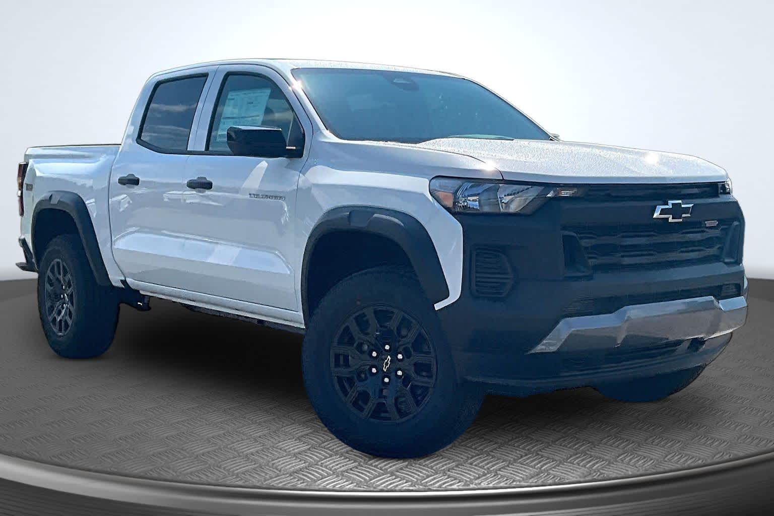 2026 Chevrolet Colorado 4WD Trail Boss Summit White at Mangino Chevrolet