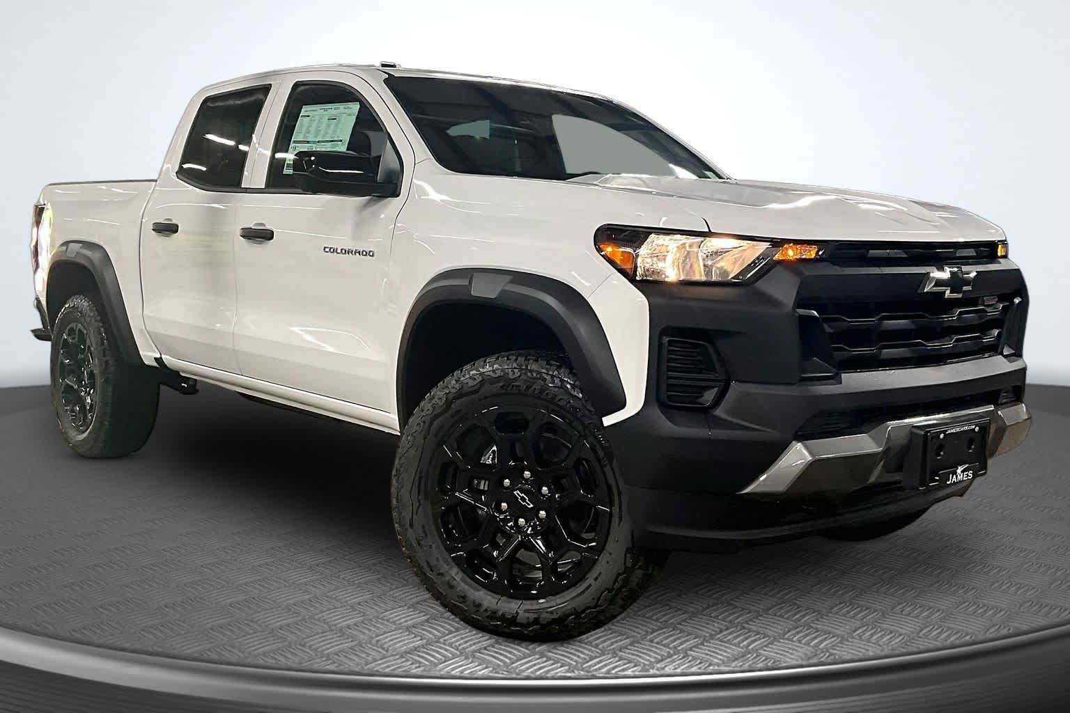 2026 Chevrolet Colorado 4WD Trail Boss Summit White at James Chevrolet