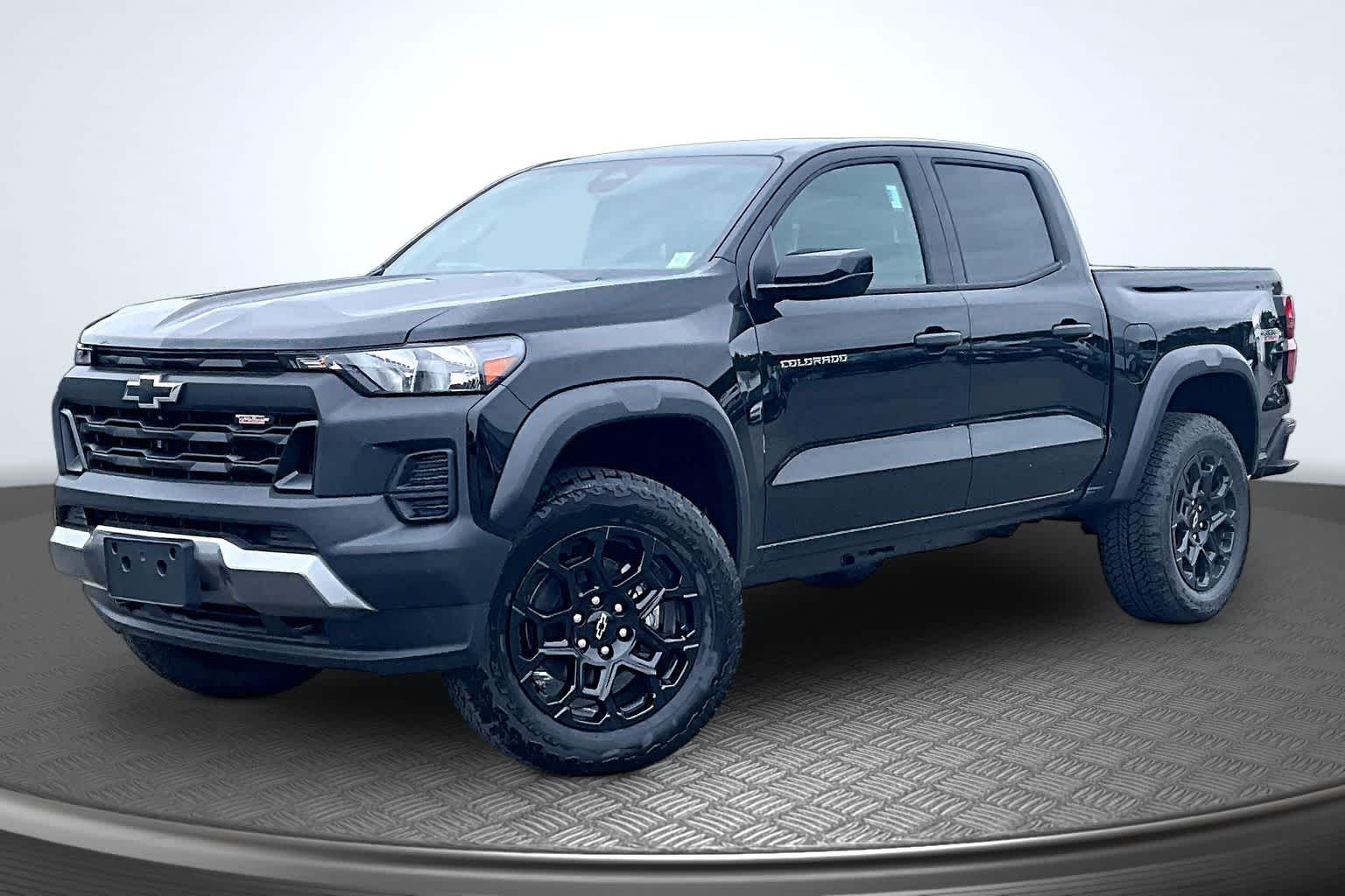 2026 Chevrolet Colorado 4WD Trail Boss Black at James Chevrolet