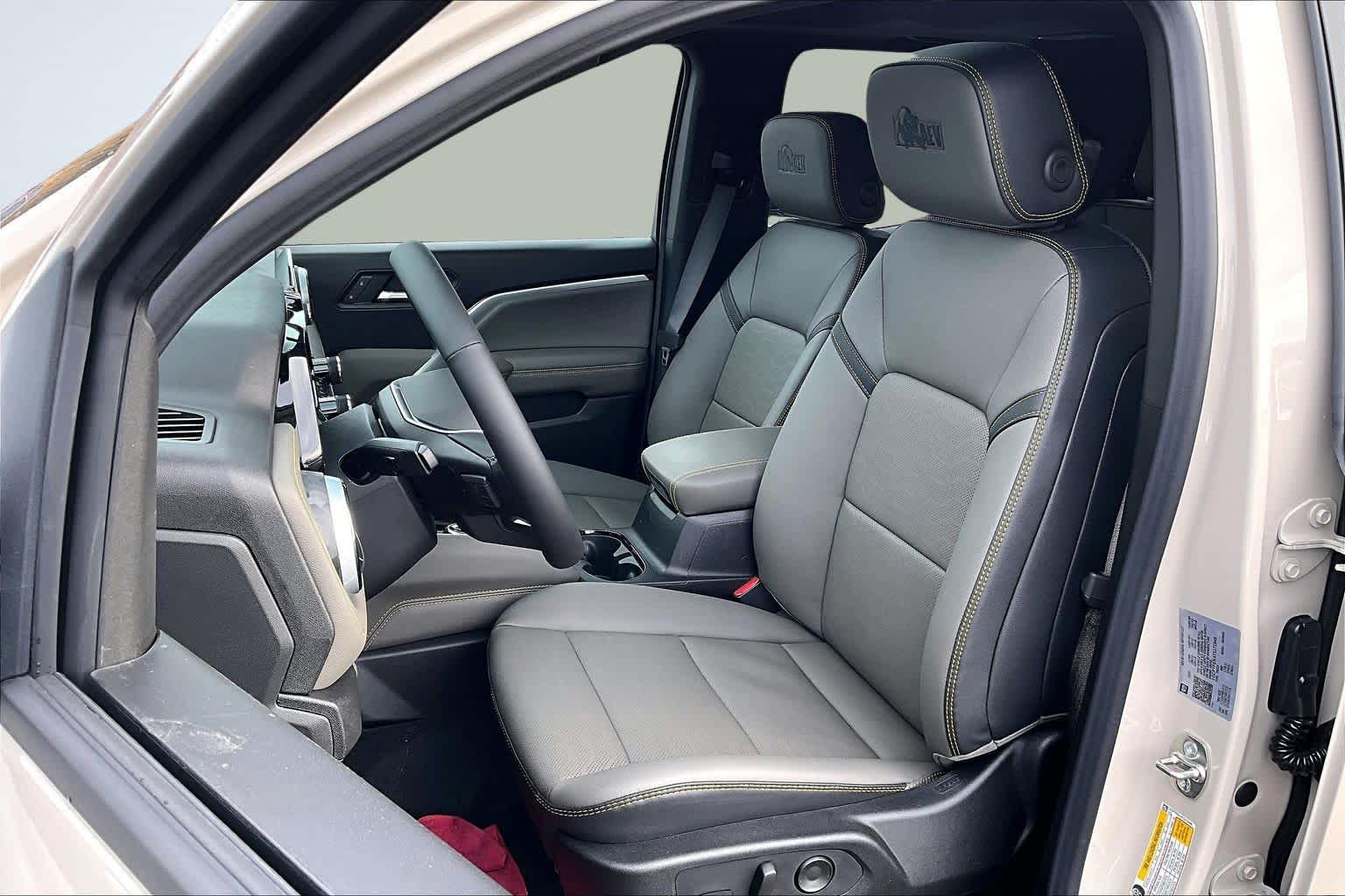 2026 Chevrolet Colorado 4WD ZR2 - 8