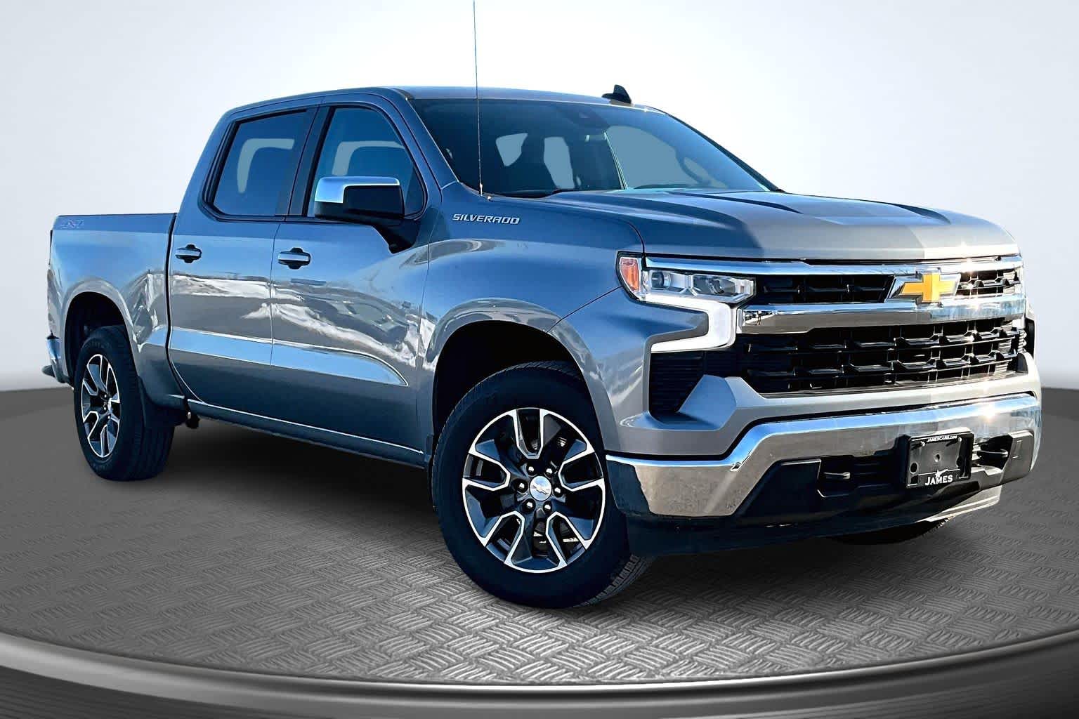 2025 Chevrolet Silverado 1500 LT - 11