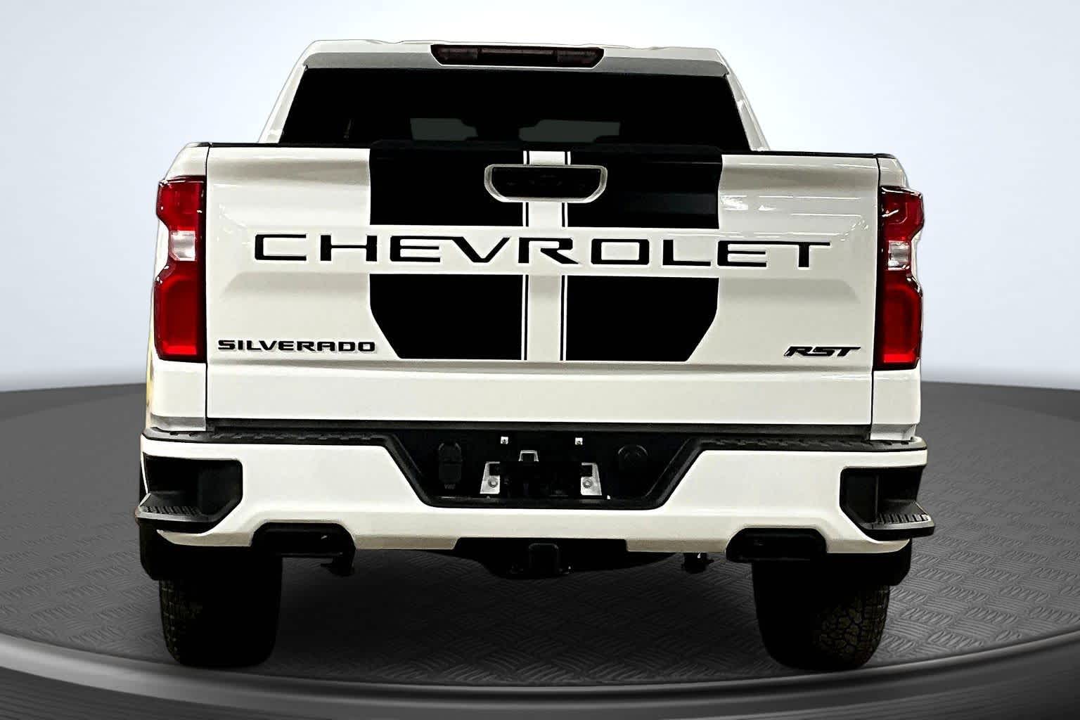 2026 Chevrolet Silverado 1500 RST - 3