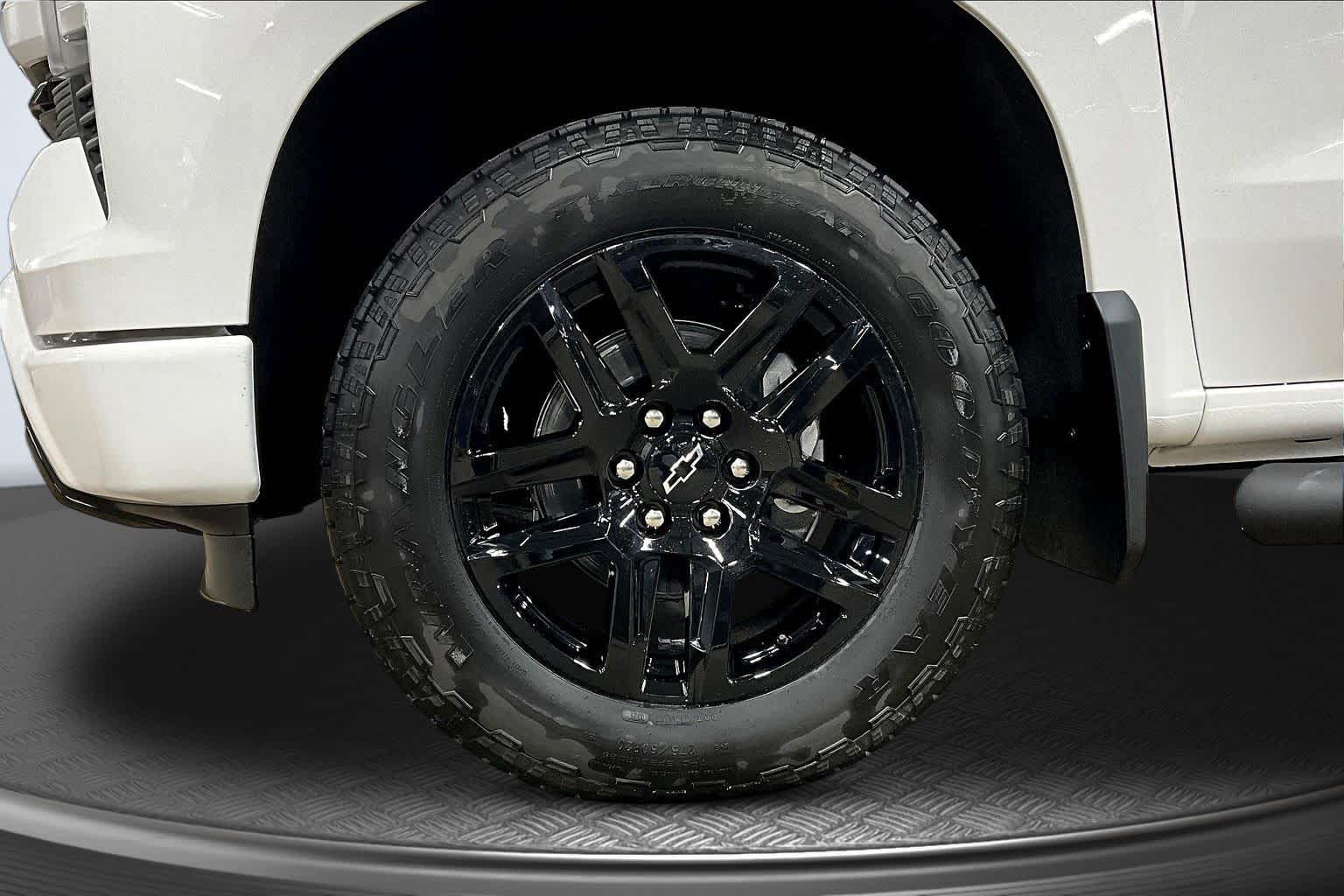 2026 Chevrolet Silverado 1500 RST - 11