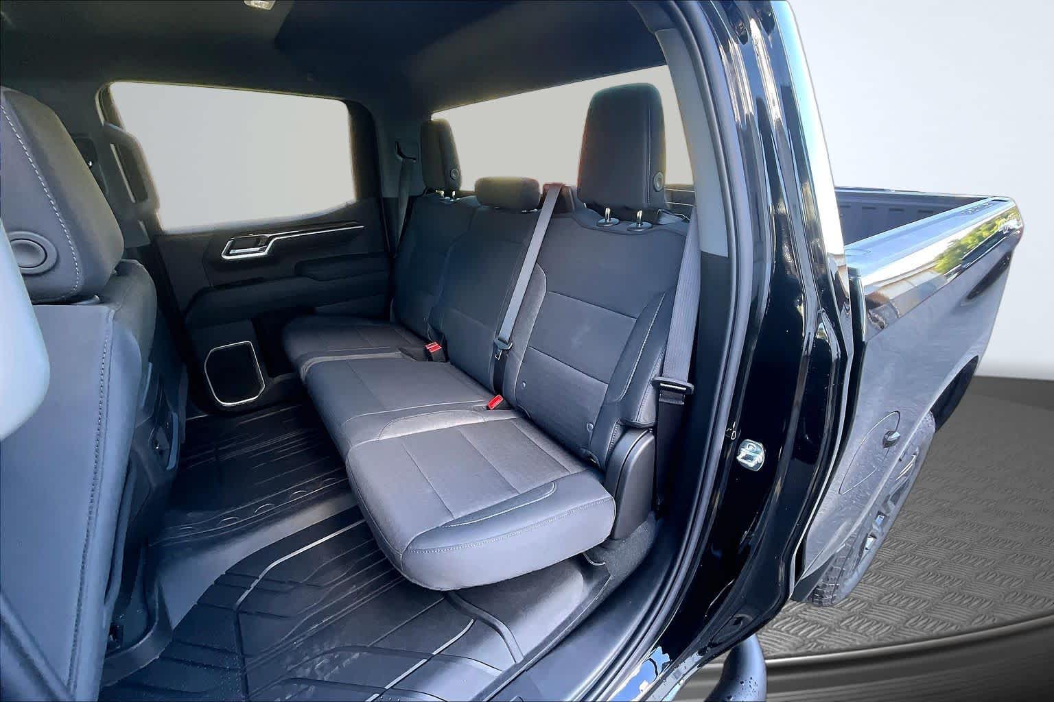 2026 Chevrolet Silverado 1500 RST - 9
