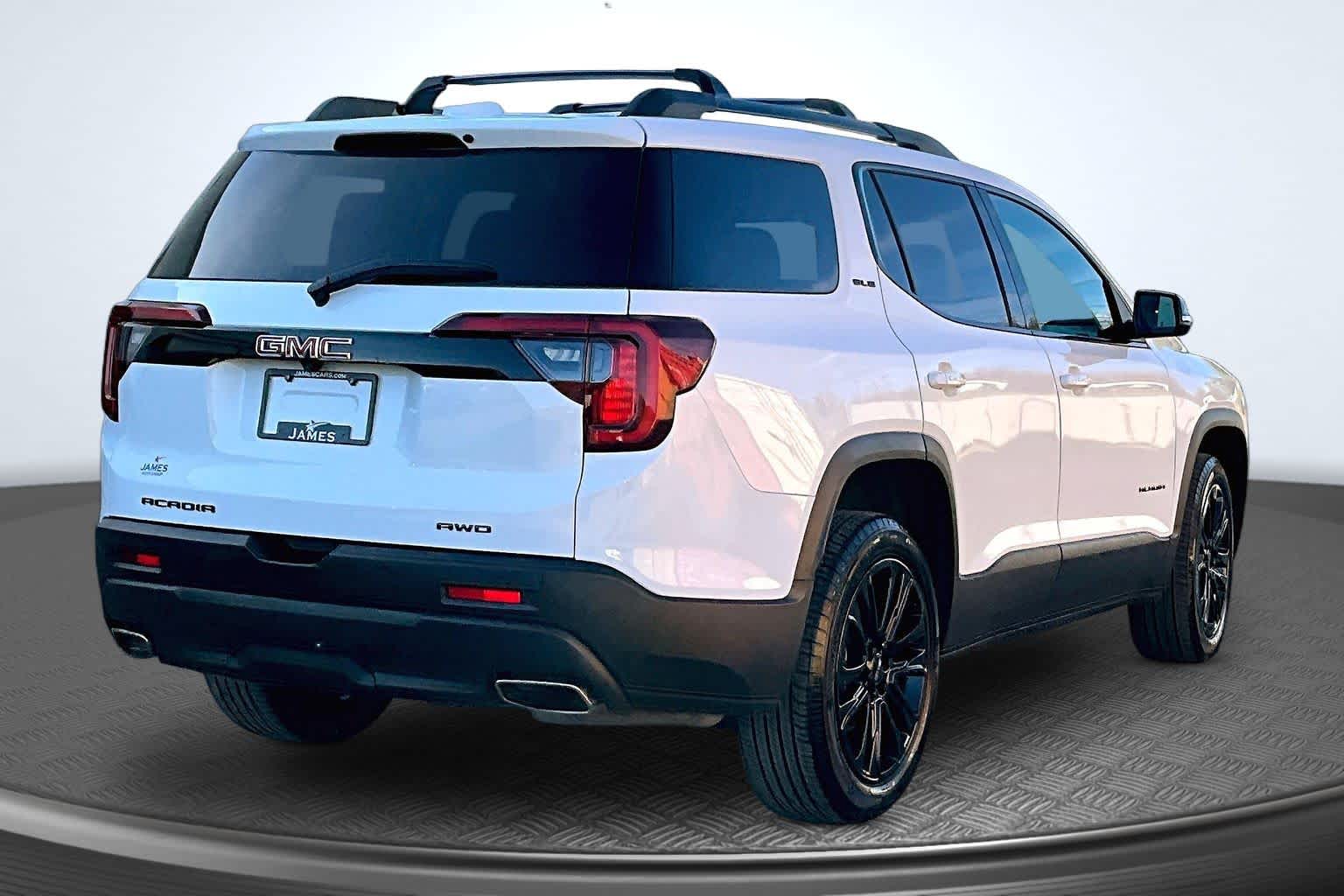 2023 GMC Acadia SLE - 2