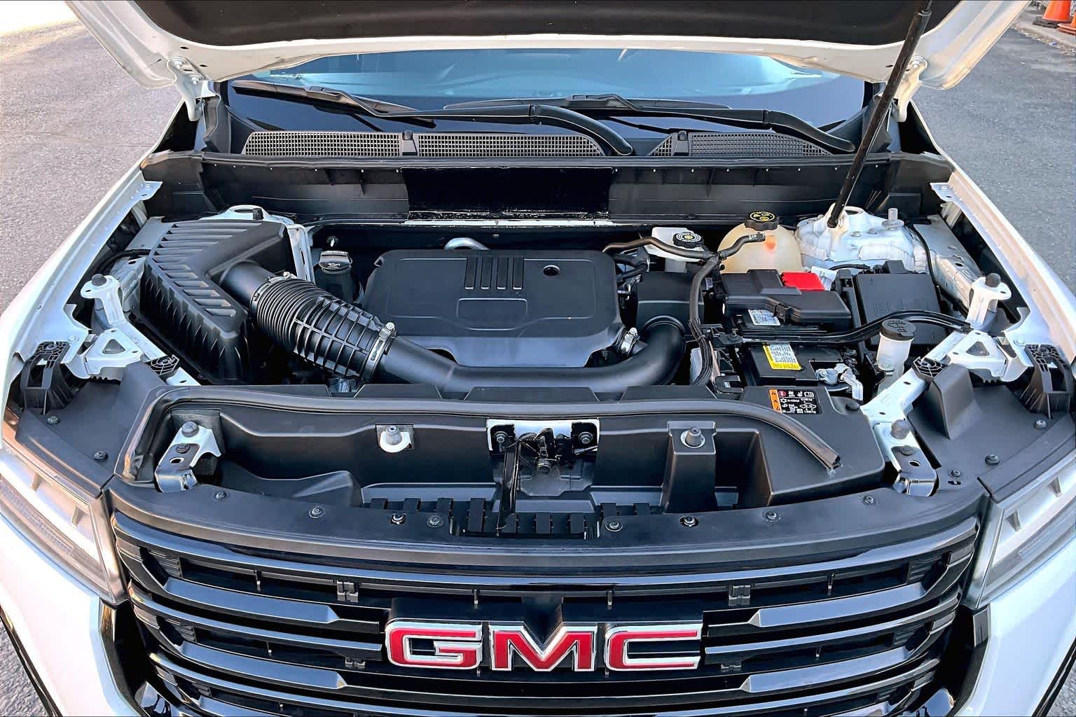 2023 GMC Acadia SLE - 9