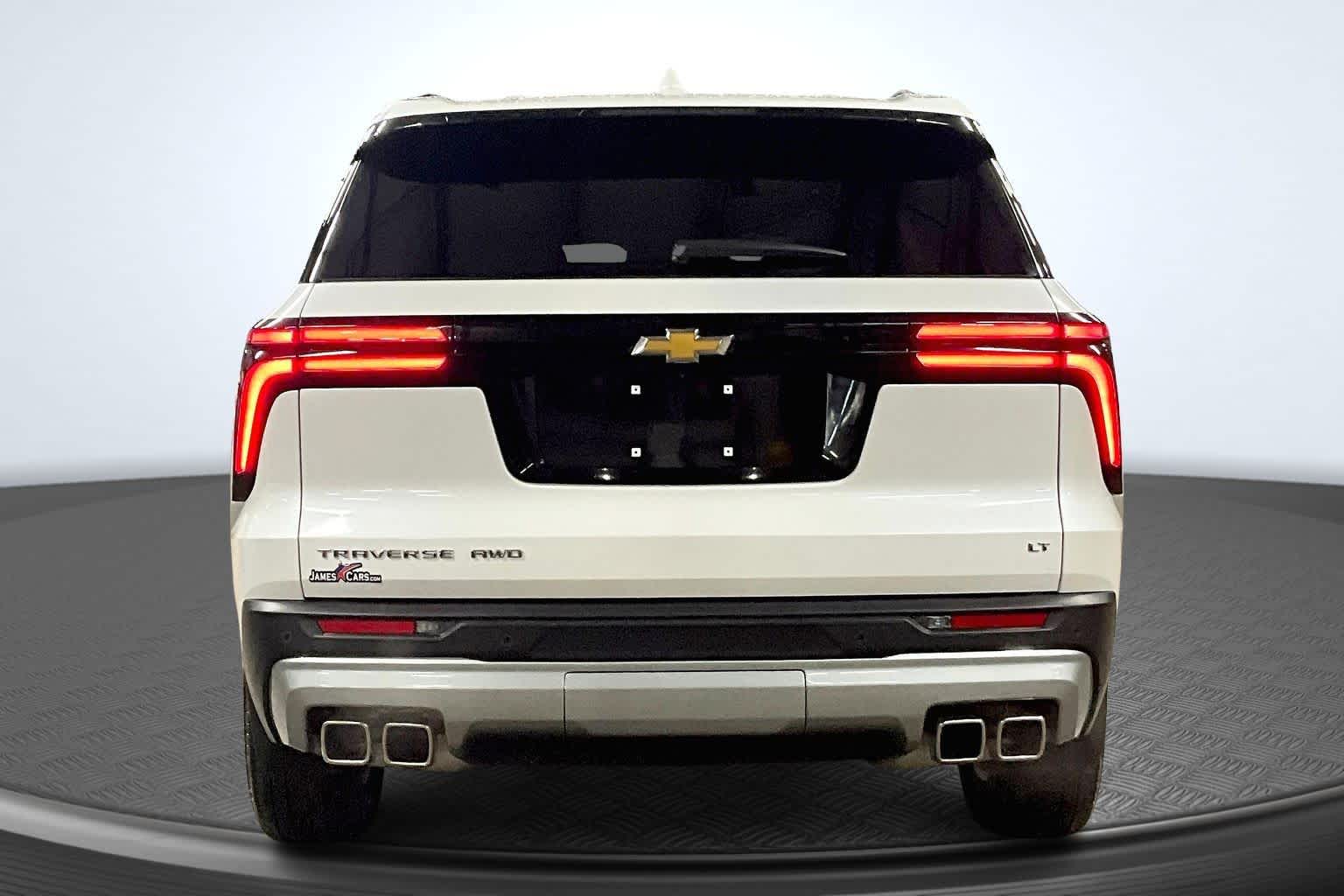 2024 Chevrolet Traverse AWD LT Iridescent Pearl Tricoat at James Chevrolet