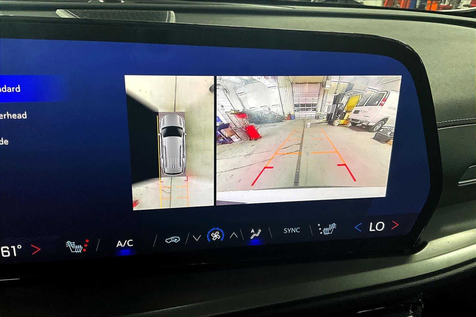 2024 Chevrolet Traverse AWD LT Iridescent Pearl Tricoat at James Chevrolet