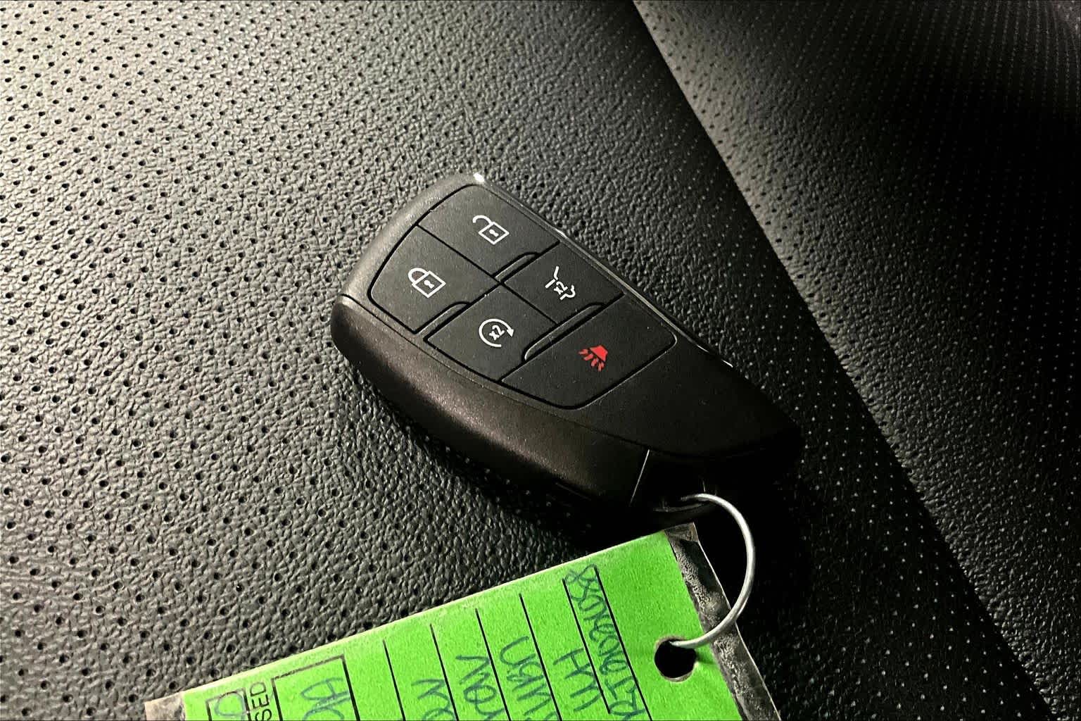 2024 Chevrolet Traverse AWD LT Iridescent Pearl Tricoat at James Chevrolet