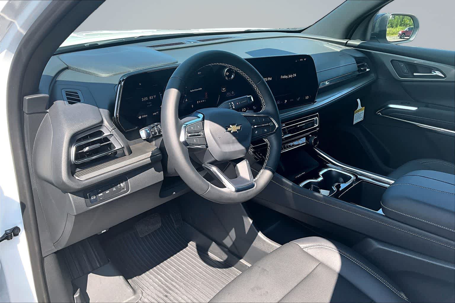 2026 Chevrolet Traverse AWD LT Summit White at James Chevrolet
