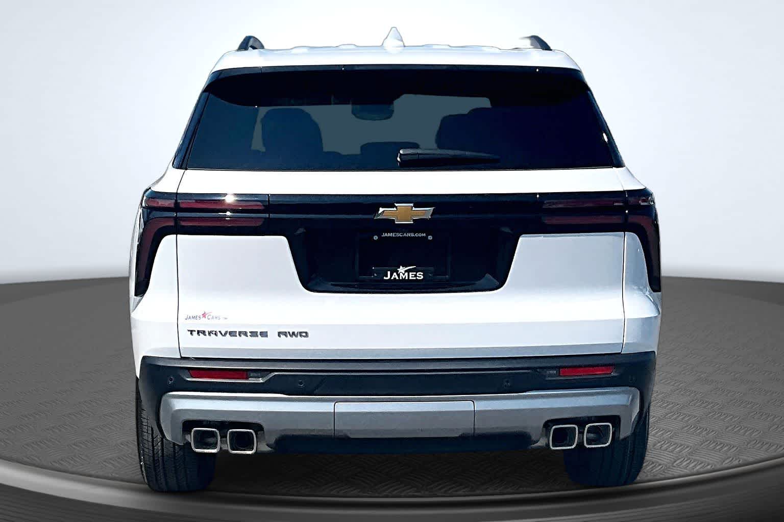 2026 Chevrolet Traverse AWD LT Summit White at James Chevrolet