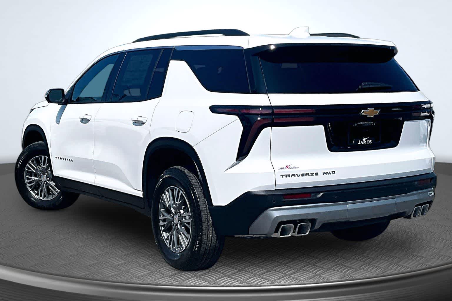 2026 Chevrolet Traverse AWD LT Summit White at James Chevrolet