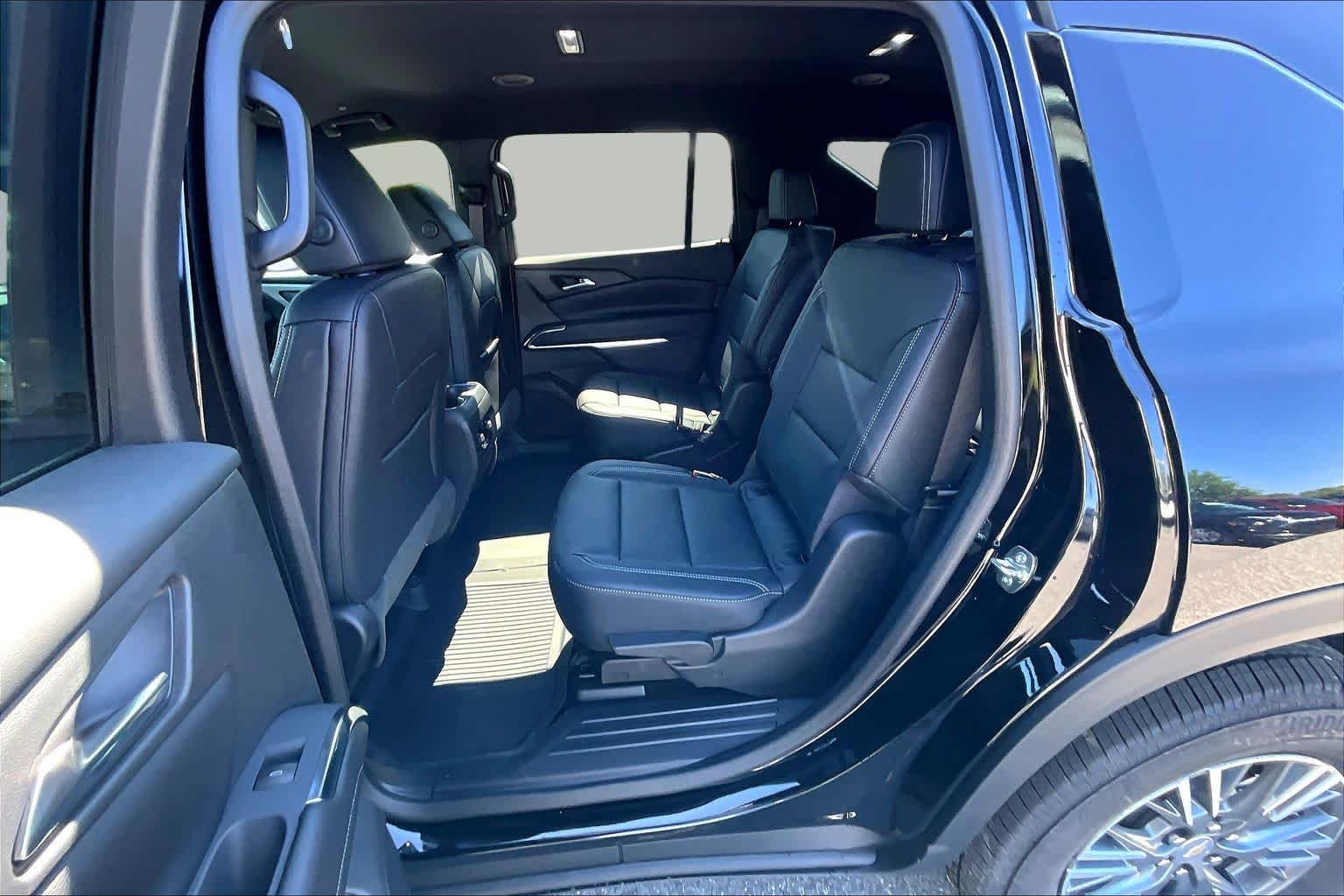 2026 Chevrolet Traverse AWD LT Mosaic Black Metallic at James Chevrolet