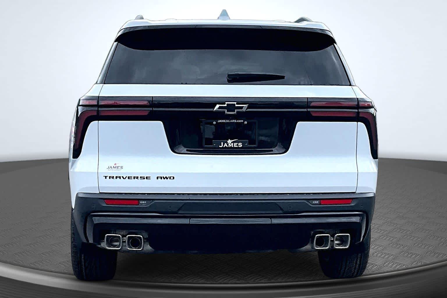 2026 Chevrolet Traverse AWD LT - 3