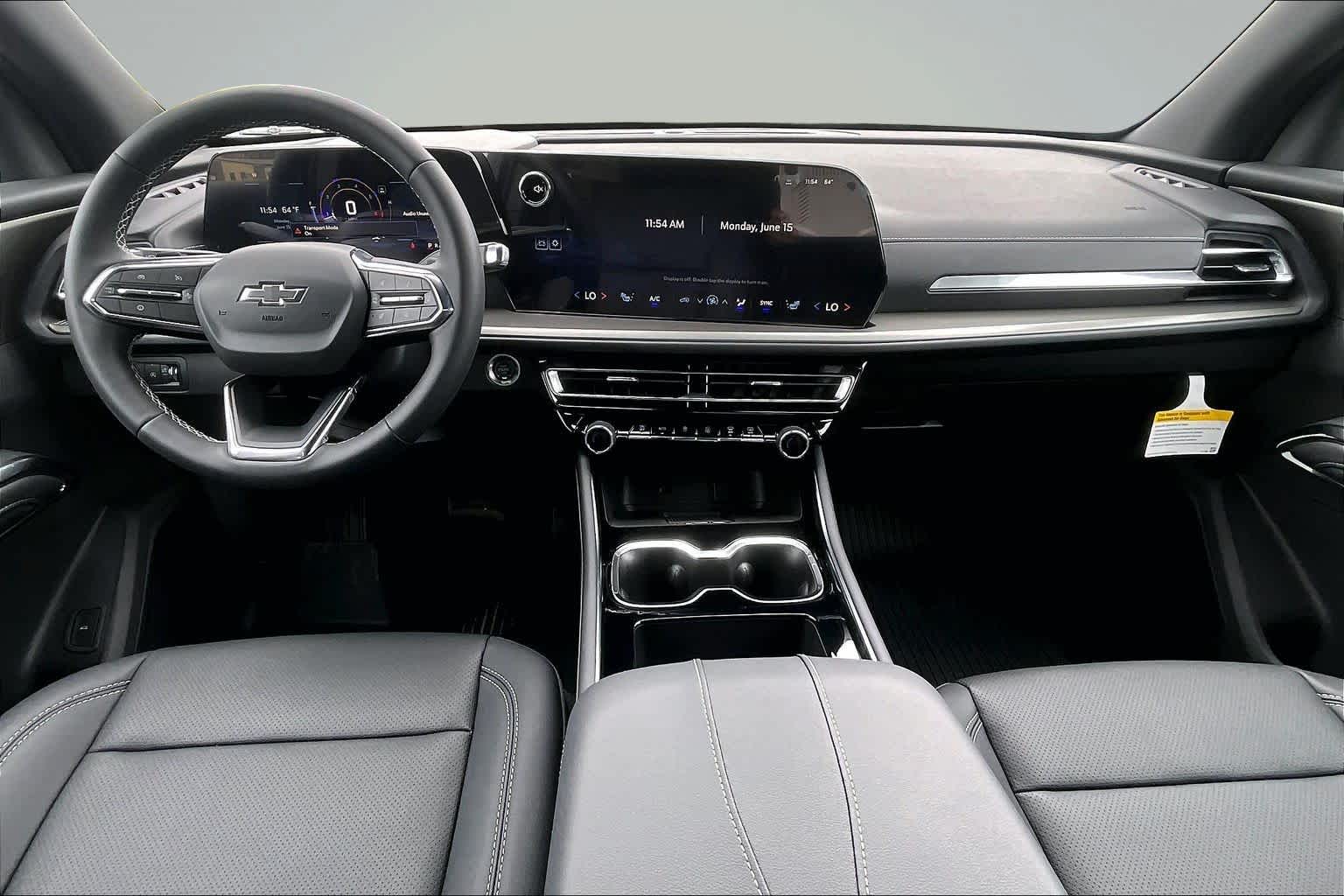 2026 Chevrolet Traverse AWD LT - 4