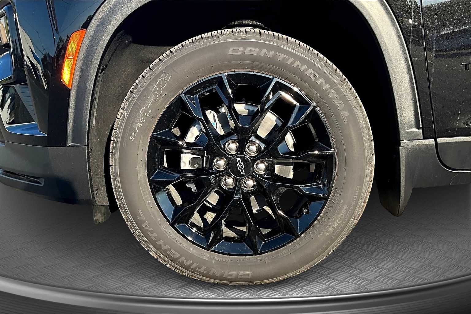 2026 Chevrolet Traverse AWD LT - 11