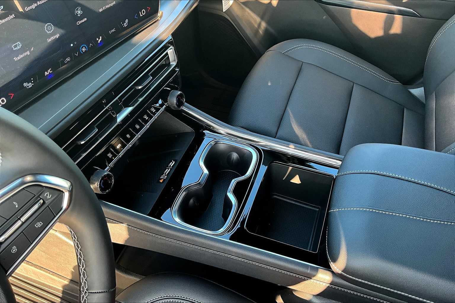 2026 Chevrolet Traverse AWD LT - 7