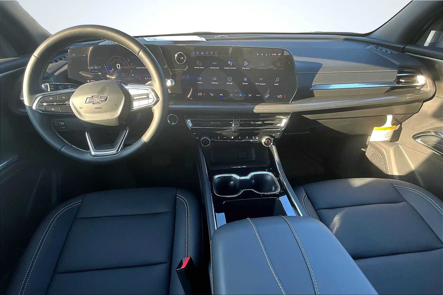 2026 Chevrolet Traverse AWD LT - 4