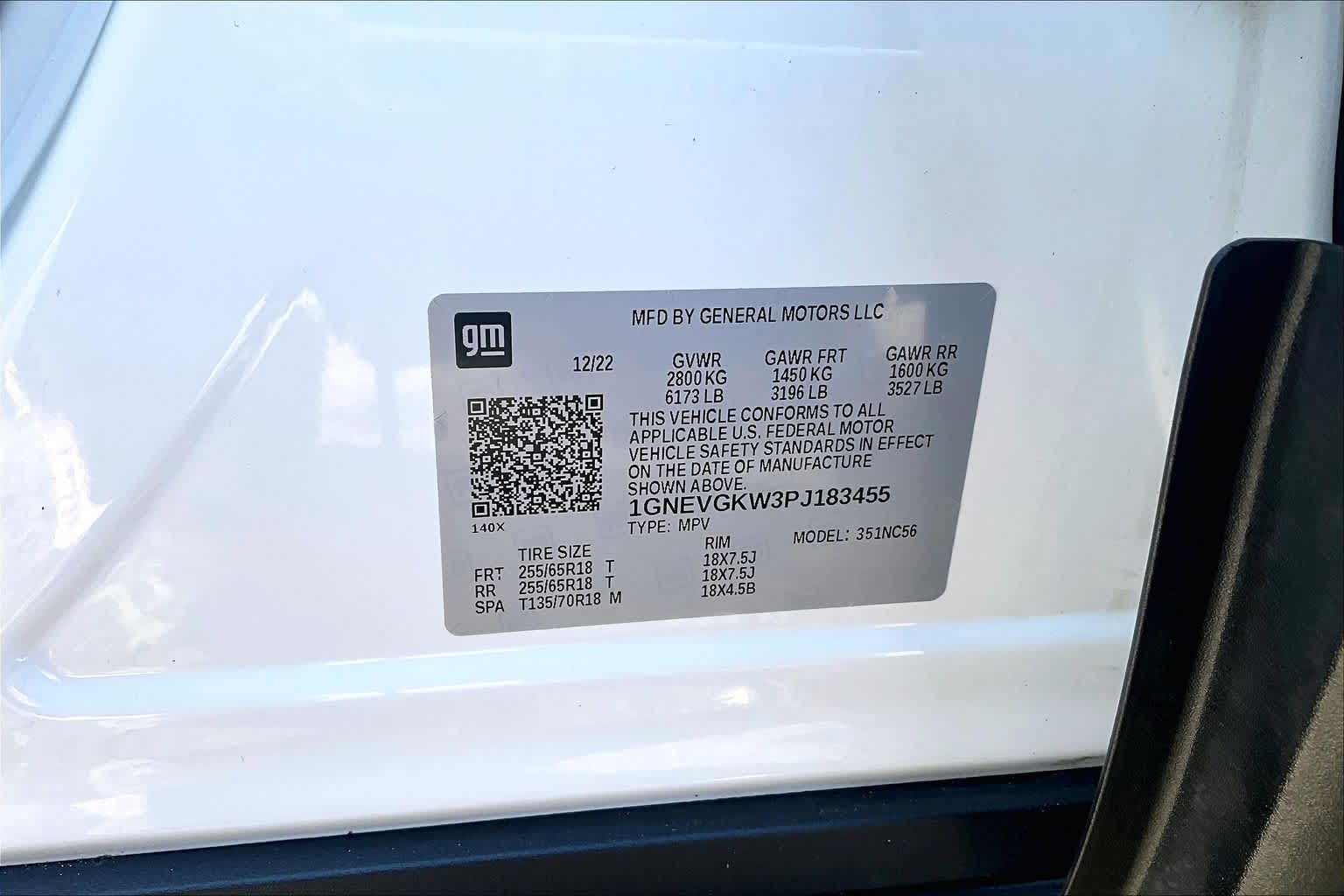 2023 Chevrolet Traverse LT Cloth Iridescent Pearl Tricoat at Mangino Chevrolet