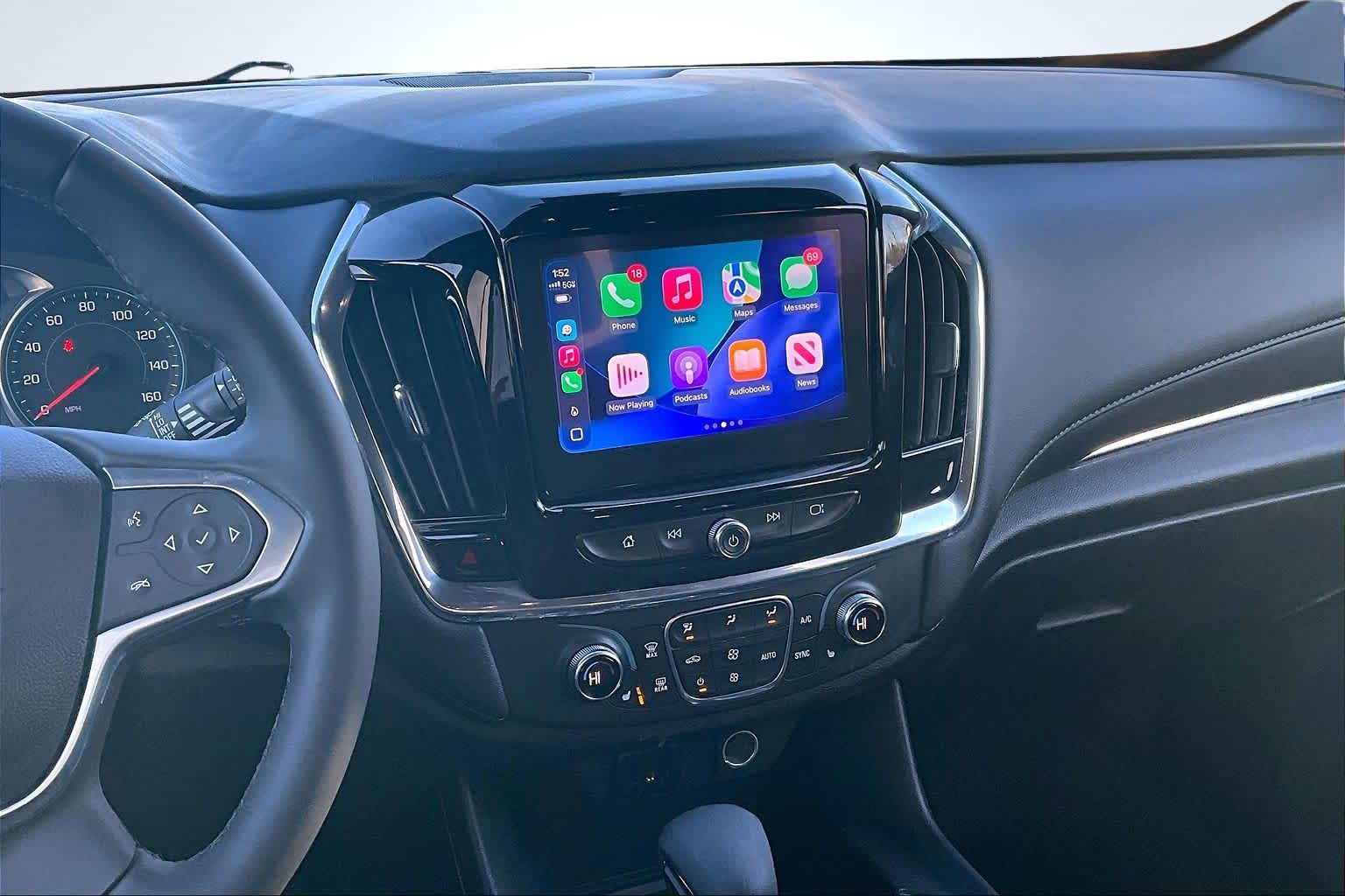 2023 Chevrolet Traverse LT Cloth Iridescent Pearl Tricoat at Mangino Chevrolet